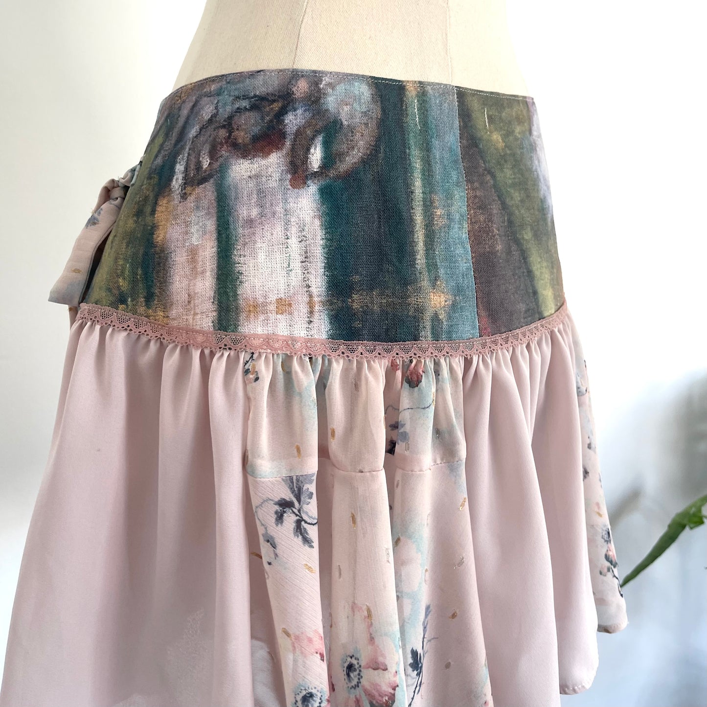 Oil Painting Wrap Ruffle Mini Skirt
