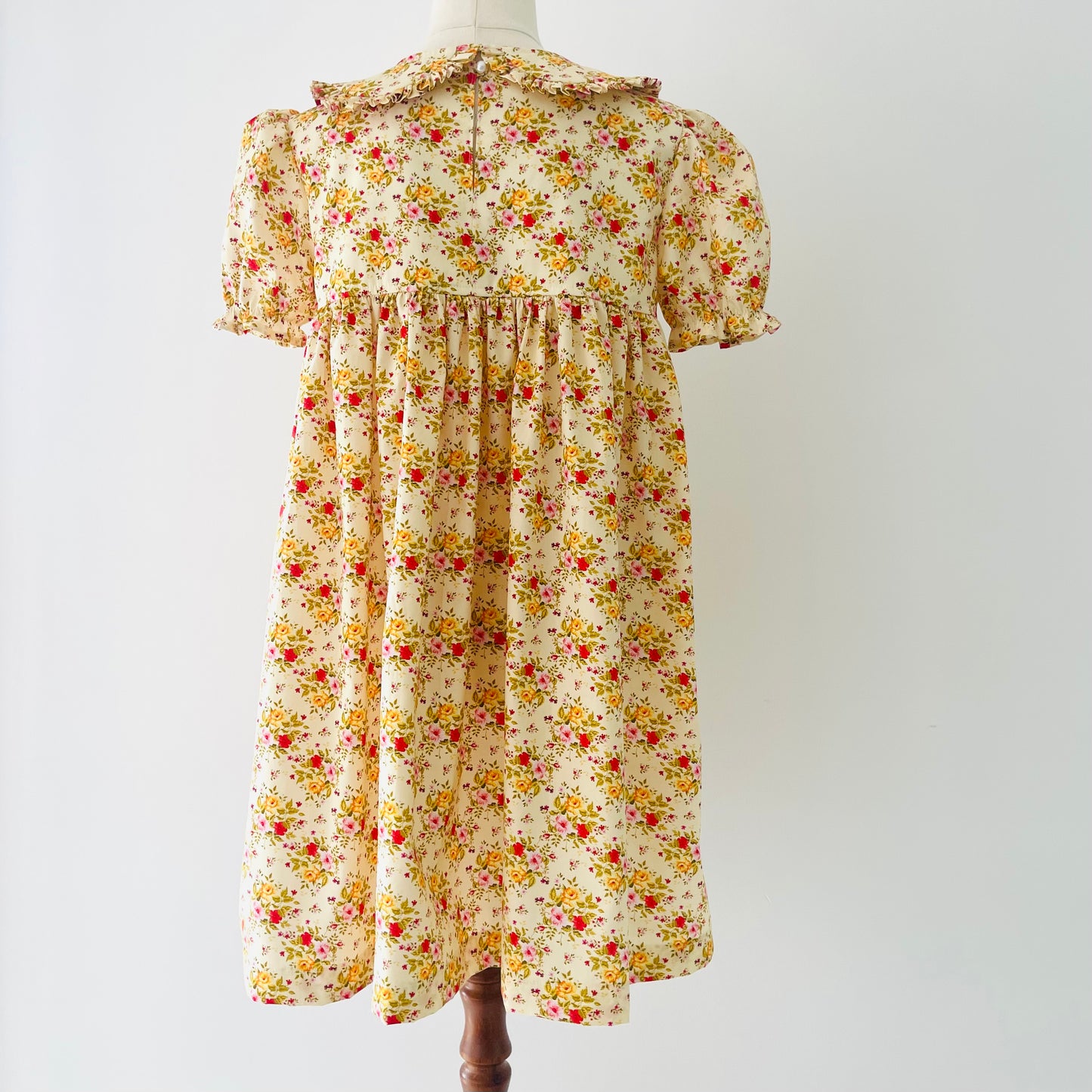 ✨ Yellow Vintage Floral Babydoll Mini Dress with separate collar. Small