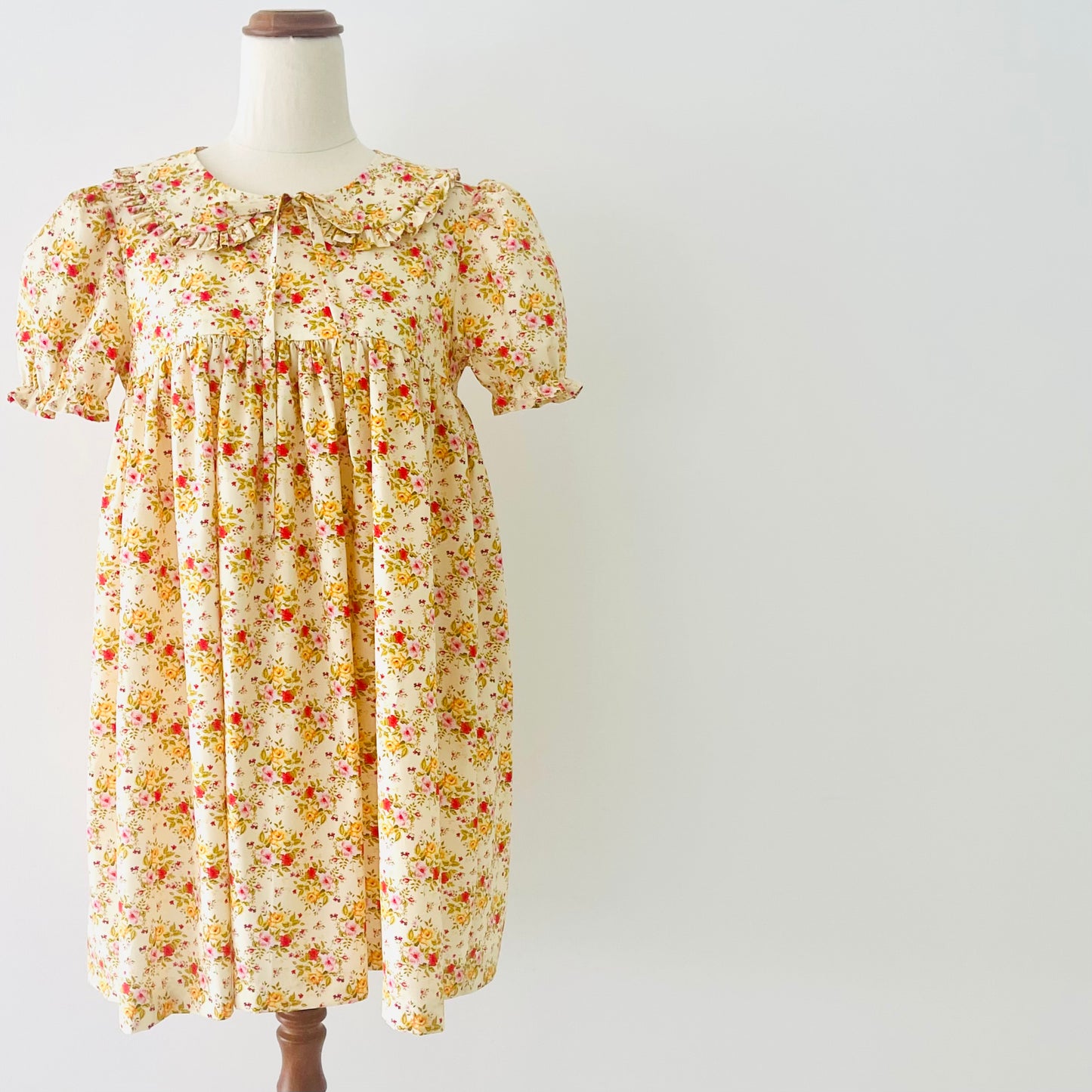 ✨ Yellow Vintage Floral Babydoll Mini Dress with separate collar. Small