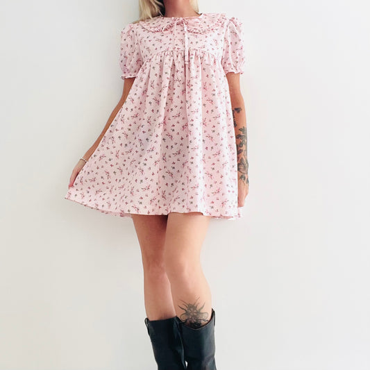 ✨ Pink Vintage Floral Babydoll Mini Dress with separate collar. Medium