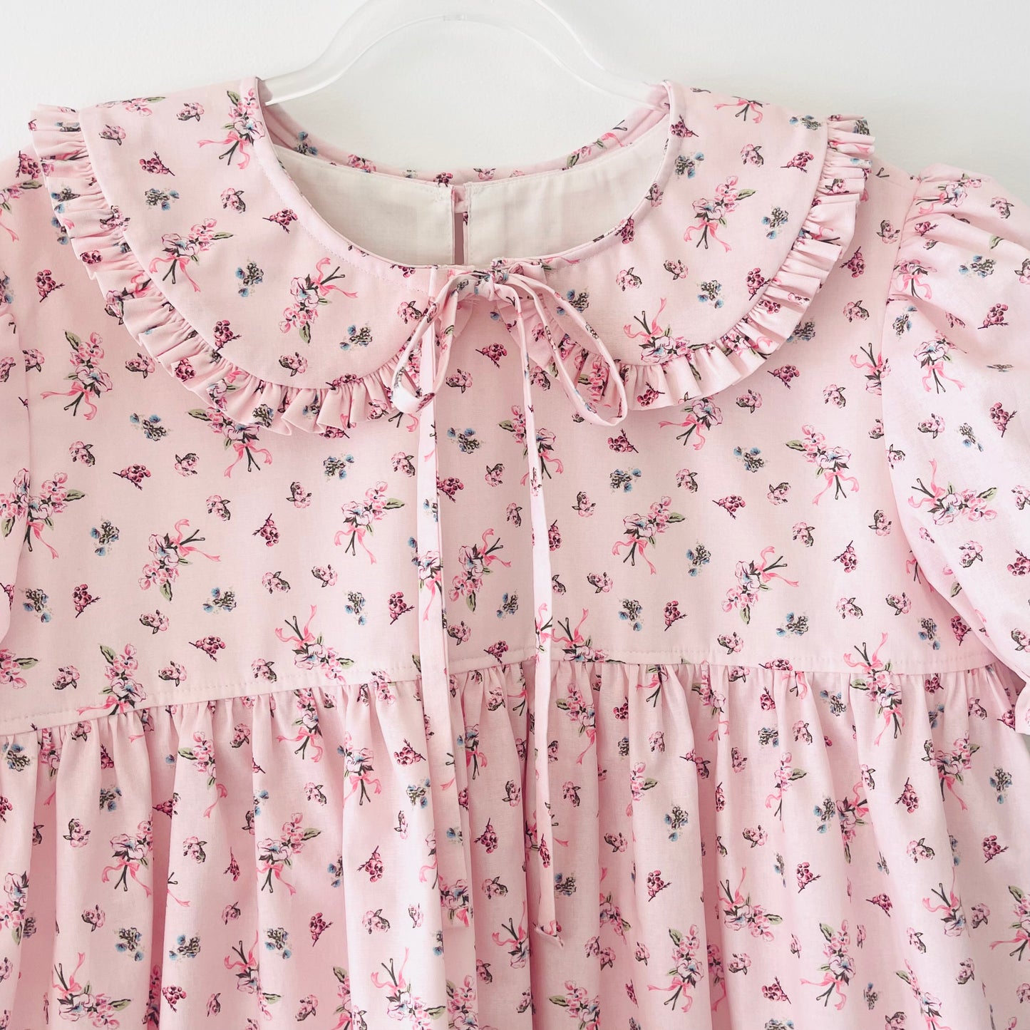 ✨ Pink Vintage Floral Babydoll Mini Dress with separate collar. Medium