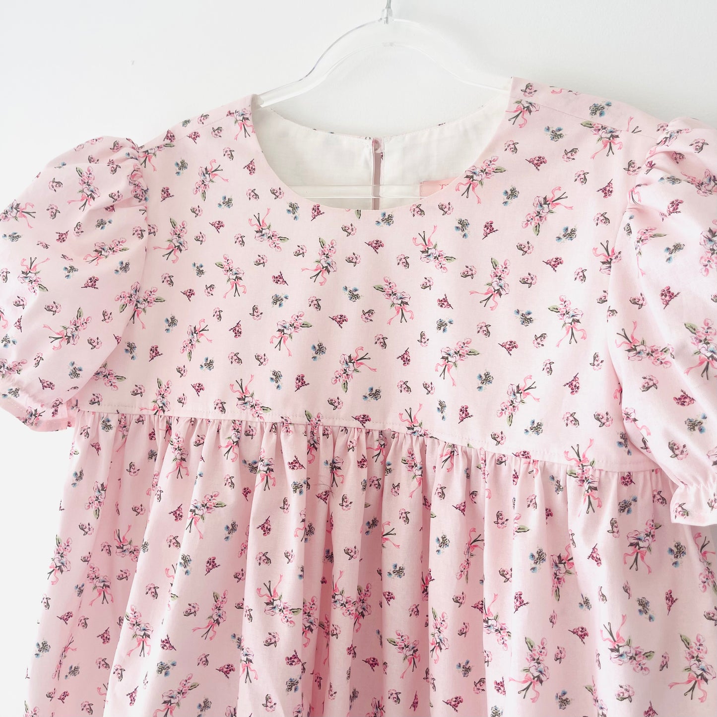 ✨ Pink Vintage Floral Babydoll Mini Dress with separate collar. Medium