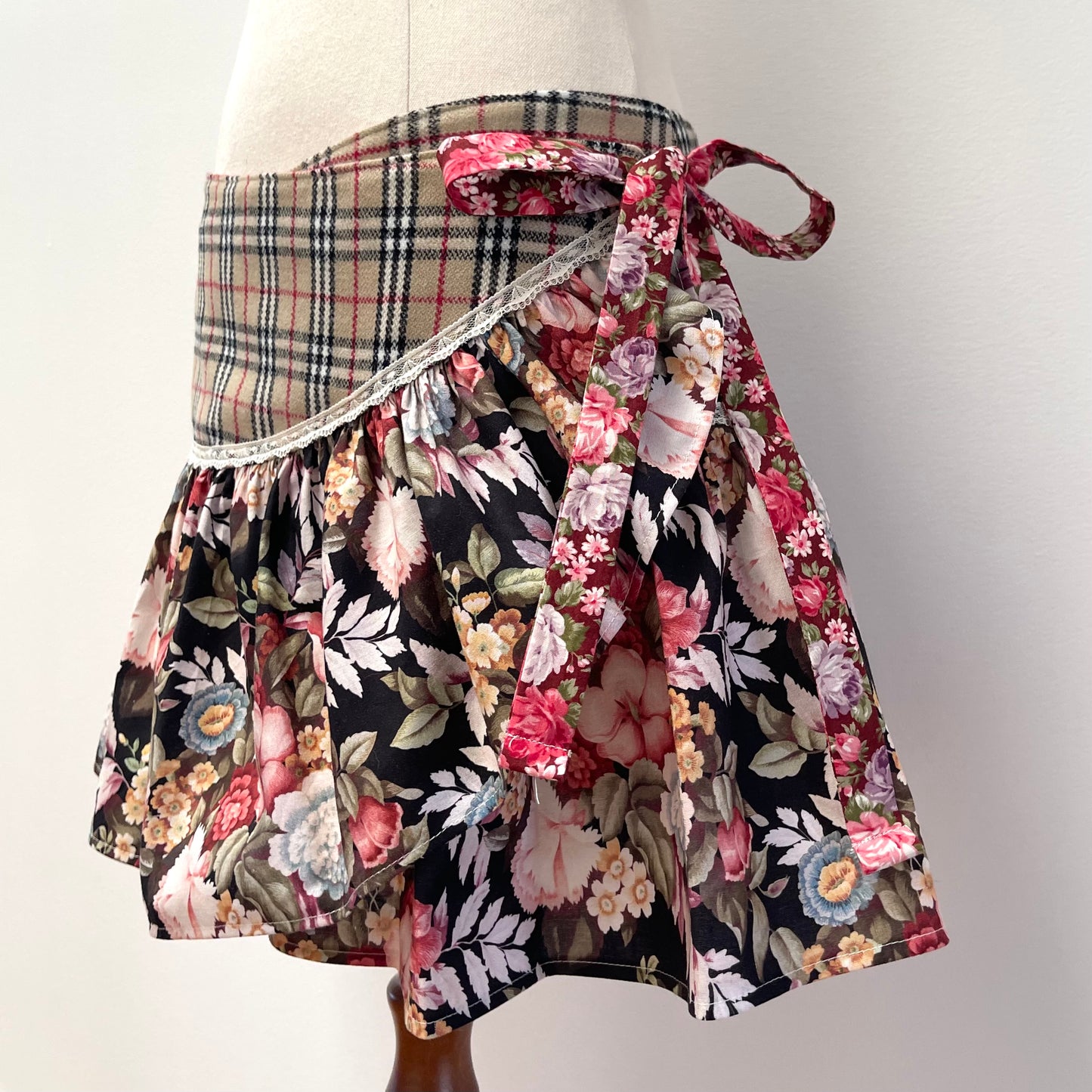 Tartan Blooms Mini Wrap Skirt Large